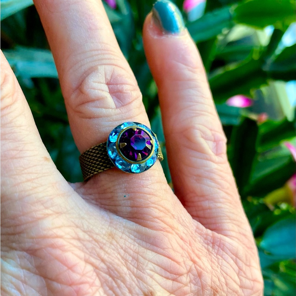 ❤️Mesh antique bronze toned crystal ring. Sz 6